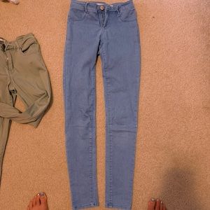 Zara jeans size 2 never worn!!